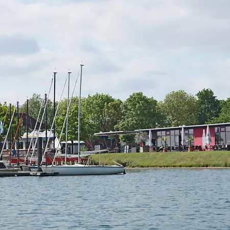 Floating 44 - Deine 4