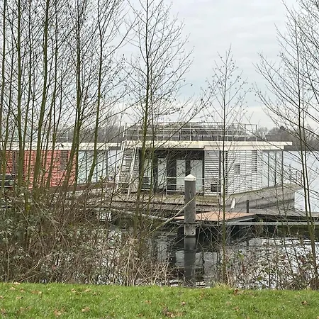 Floating 44 - Deine 4 *