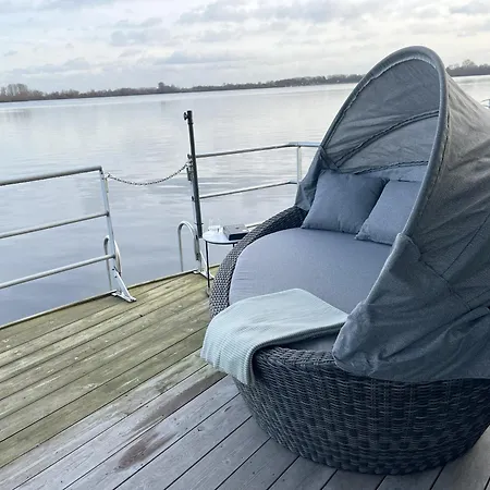 Floating 44 - Deine 4