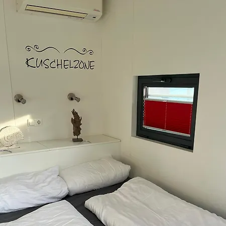 Ferienhaus Floating 44 - Haustiere Möglich