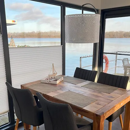 Ferienhaus Floating 44 - Haustiere Möglich