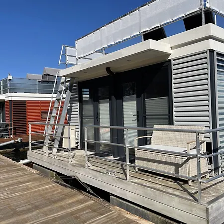 Floating 44 - Deine 4 Holiday home Xanten