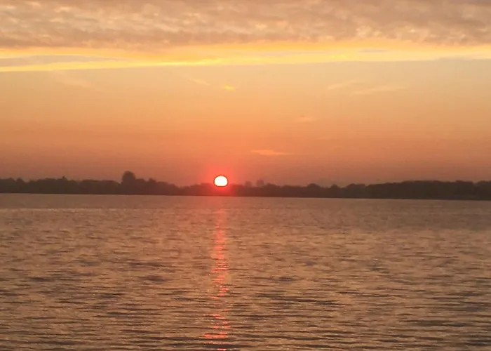 Floating 44 - Deine 4 بيت للعطل إكسانتن