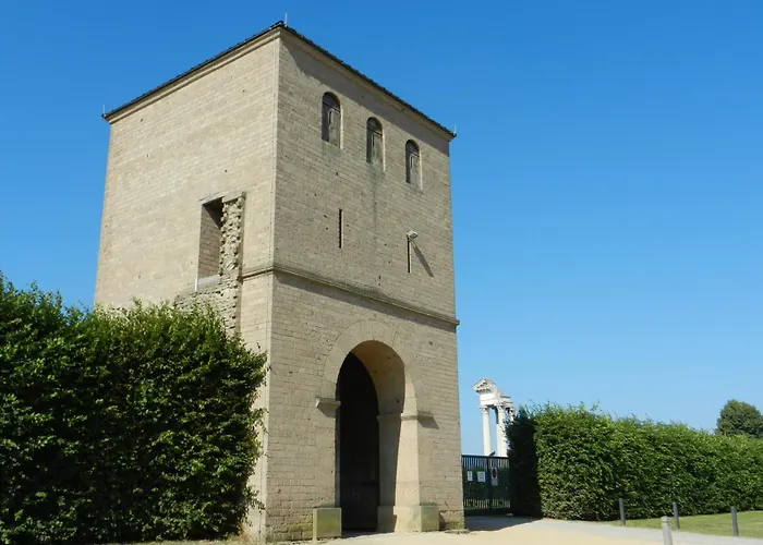 Floating 44 - Deine 4 إكسانتن