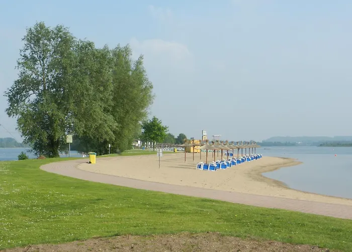 Floating 44 - Deine 4 إكسانتن